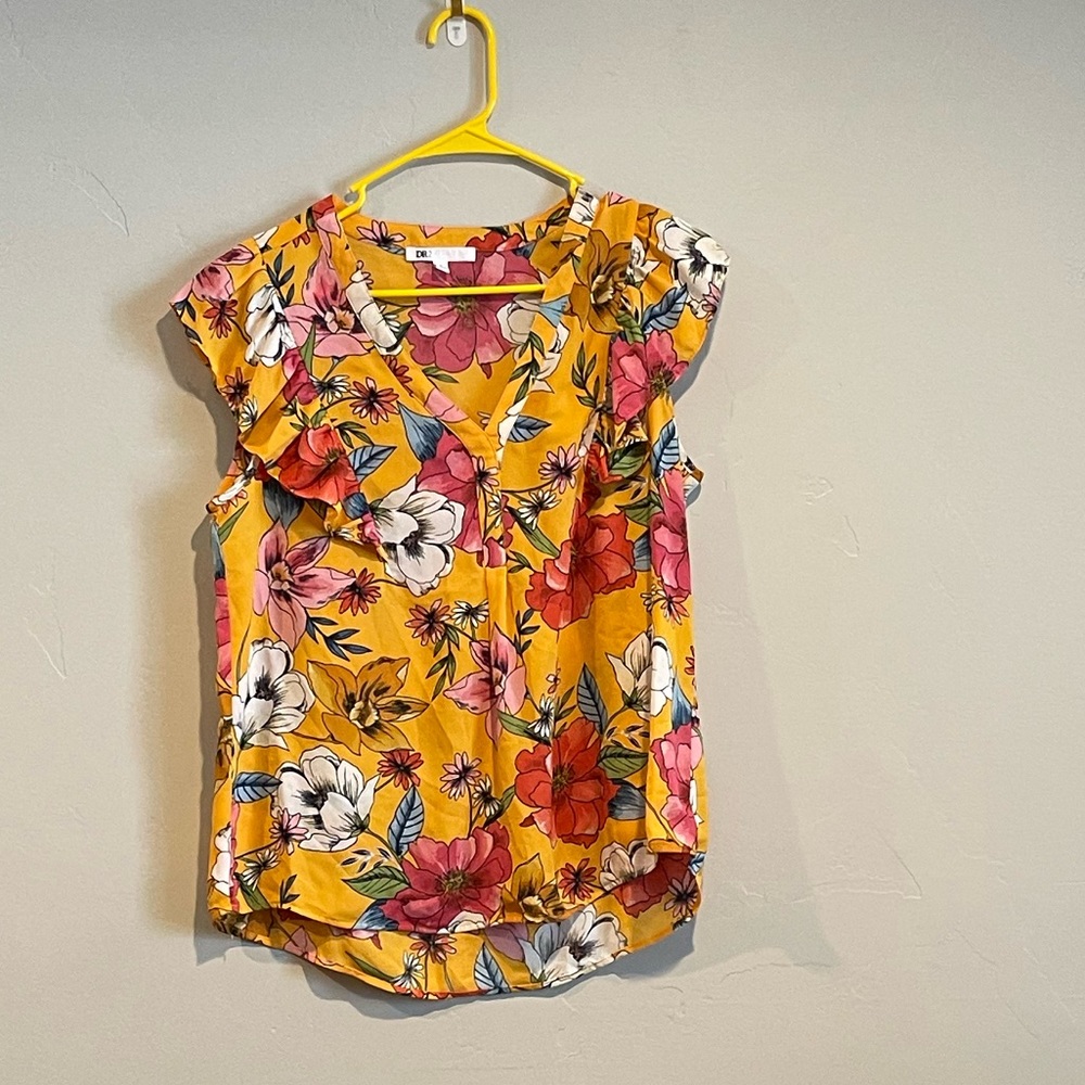 DR2 Yellow Floral Tank Crop Sleeve Small SM
